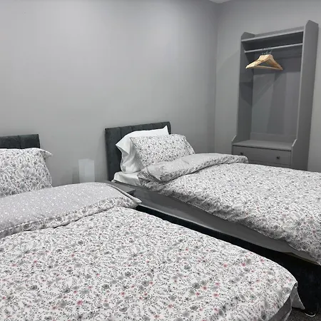 Διαμέρισμα Modernised 4 Bedroom House Close To Centre, Kep *