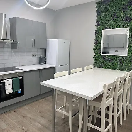 Modernised 4 Bedroom House Close To Centre, Kep *